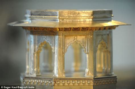 Jeweller Makes £115m Replica Of The Taj Mahal Daily Mail Online