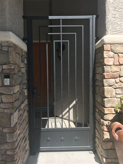 Residential Courtyard Entry Gates Lv Iron And Steel