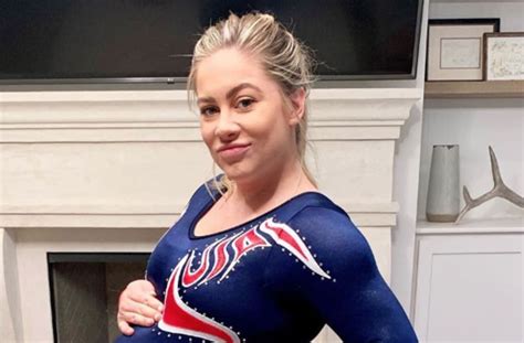 Pregnant Shawn Johnson Squeezes Into Leotard From 2008 Olympics While