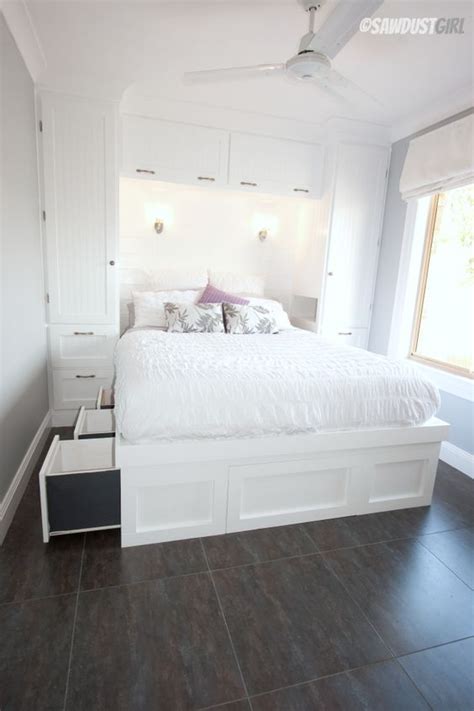 25 Smart Storage Ideas For Tiny Bedrooms - Shelterness