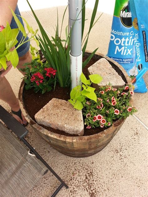 Patio umbrella base styles you can find all kinds of base styles to accent your outdoor furniture décor. How to build a patio umbrella stand planter | DIY projects for everyone!