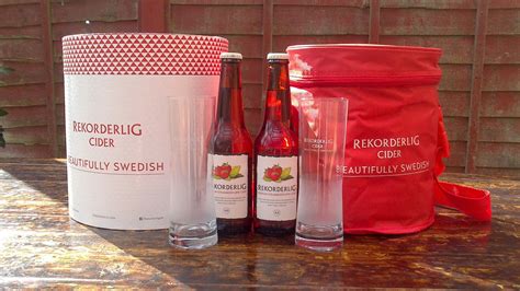 From beauty products and jewelry to tech accessories and tea towels. Rekorderlig Cider Cooler Bag Gift Set Review | Vinspire