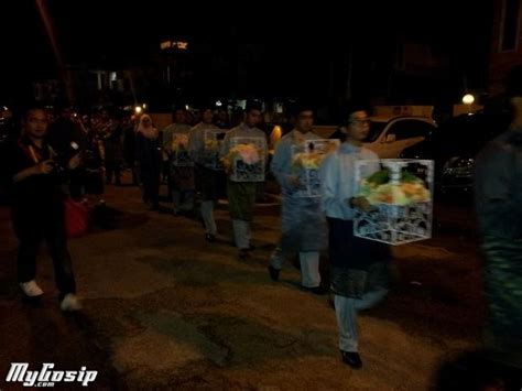 We did not find results for: Gambar di Sekitar Majlis Pertunangan Liyana Jasmay ~ Zon Artis