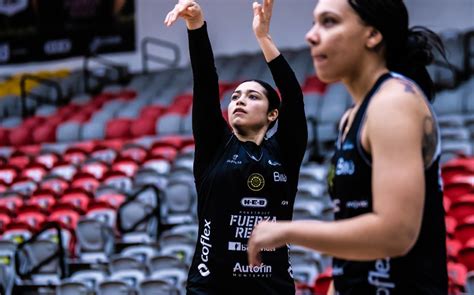 Fuerza Regia Femenil Visita A Abejas En La Parte Final De La Temporada