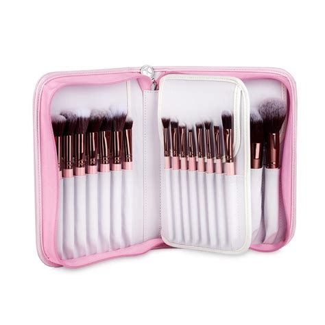 Luxie 30 piece brush set rose gold. LUXIE 30 Piece Brush Set - Rose Gold | Rose gold brushes, Rose gold brush set, Gold eyeliner