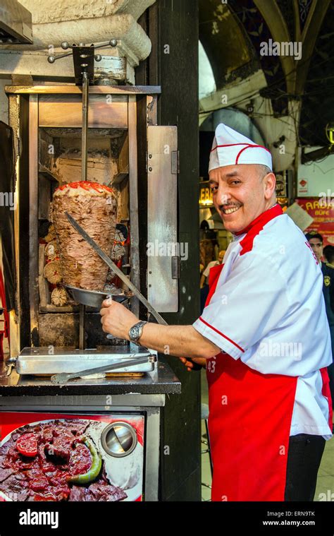 Doner Kebab En Estambul Turquía Fotografía De Stock Alamy