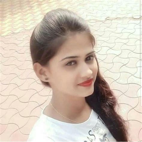 Pin By Mahesh Gaja On Phone Numbers Desi Girl Selfie Beutiful Girls Beauty Full Girl