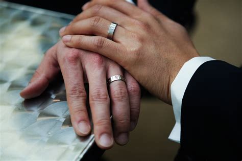 'We do': A day of love at SF City Hall