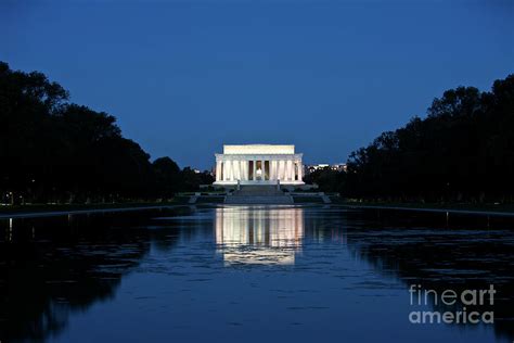 Lincoln Memorial Reflection In Pool Photograph By Terry Moore Pixels