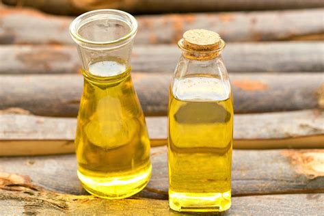 Olive oil gets a lot of credit for being a healthy fat, and for good reason. Olive Oil vs. Coconut Oil for Hair (Which is Better ...