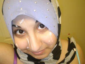Hijab Cumslut With A Smile Porn Pic