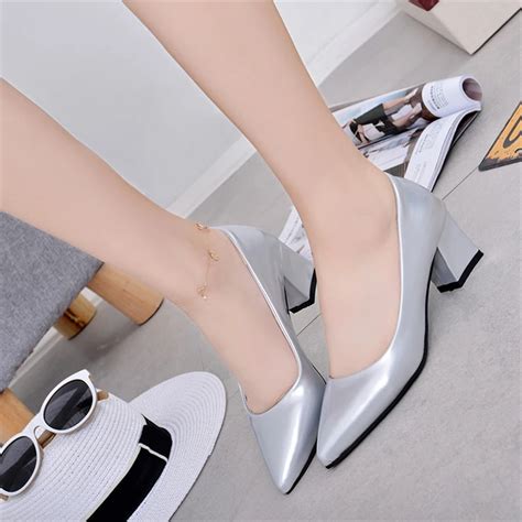 2017 Spring And Autumn Nude Color Shallow Mouth Pointed Toe Shoes