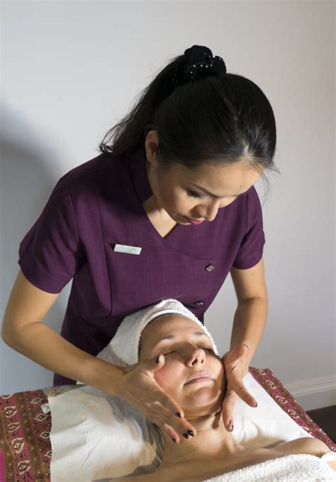 Facials Treatments At Beauty Lodge Spa