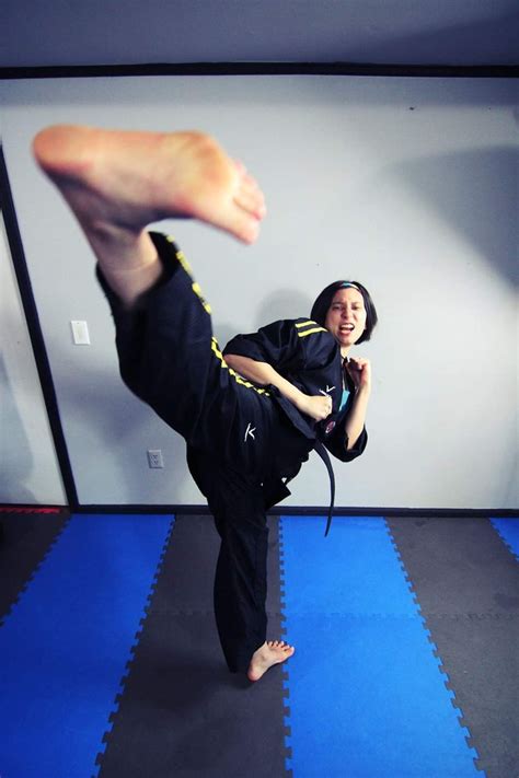 female martial artists empowering women in martial arts