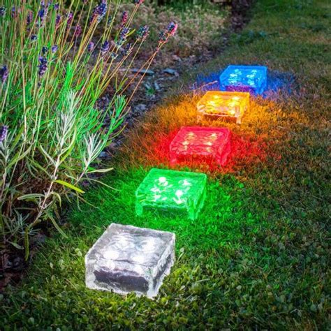 27 Outdoor Solar Lighting Ideas To Inspire Solar Lights Garden Solar