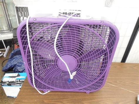 The original fan blade replacement was a bit cumbersome to me, so i modified the blade assembly in order to have a complete replacement of the. Lasko Cool Colors 20" Box Fan, Purple | General ...