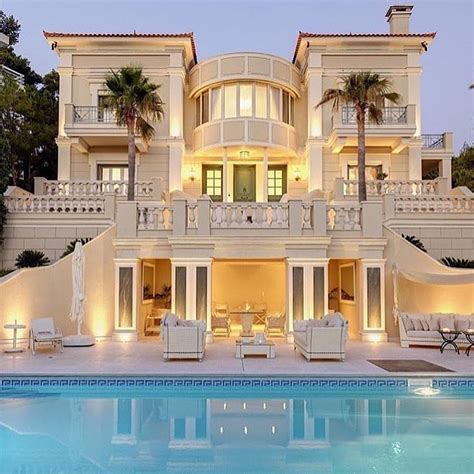 Dream House With Pool Mansions And More An Entertainers Dream Home