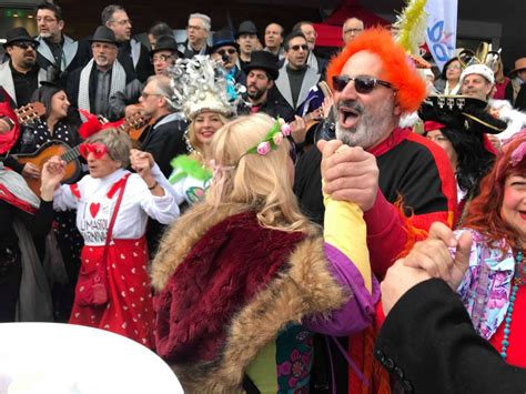 In english, mardi gras means fat tuesday and so tsiknopempti is since eating is the main activity in athens on tsiknopempti, it can actually be a good time to visit the. Tsiknopempti celebrations start in Limassol (pictures ...