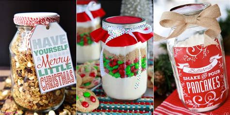 These easy and creative diy christmas gift ideas include homemade serving trays, custom jewelry this handmade christmas tea towel can be customized with any artwork and colors you like. 34 Mason Jar Christmas Food Gifts - Recipes for Gifts in a ...