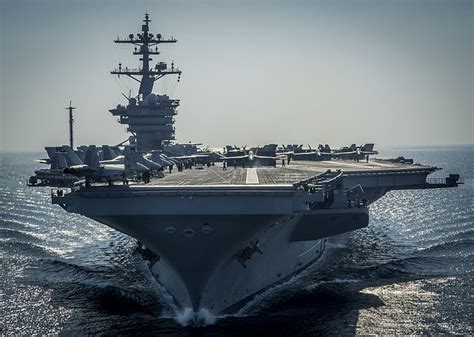 Us Navy Removes Aircraft Carrier Commander After He Sounded Outbreak
