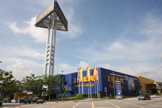 1 utama is 1.8 mi (2.8 km) away. TJ Ong Architect | IKEA DAMANSARA