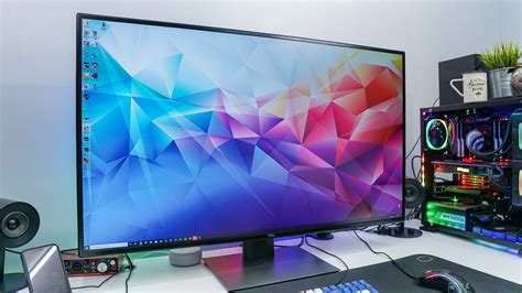 Dell UltraSharp U4320Q 42.5-inch 4K Monitor Review - Techauntie