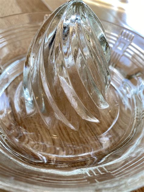 Hazel Atlas Clear Glass Citrus Juicer Reamer Criss Cross EBay