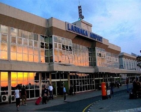 Der larnaca international airport (lca) ist der größte und verkehrsreichste flughafen zyperns und bietet sowohl günstige flüge als auch große internationale fluggesellschaften. Larnaca International Airport in Larnaca Cyprus | Larnaca ...