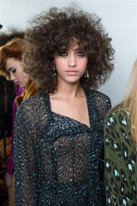 Maybe you would like to learn more about one of these? Your guide to hair styling for a rectangle face shape