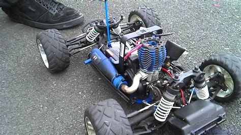 If i put my thumb over exhaust its not drawing fuel into engine. Traxas Nitro Fuel RC car without shell - YouTube