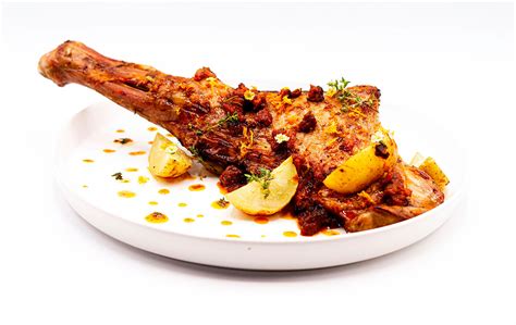 Saborea el mejor guiso de carne otoñal en el que la carne de cordero queda muy tierna, jugosa y. Receta | Estofado de cordero