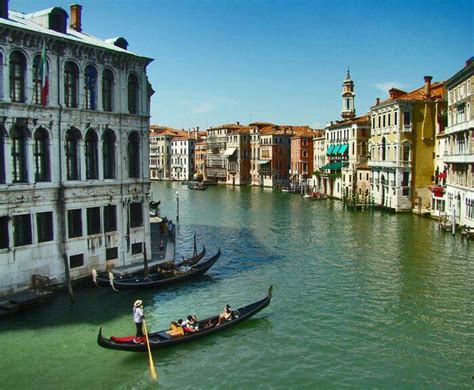 Omio te muestra las mejores ofertas, los horarios más convenientes y los billetes más. Venecia,Italia | Italia, Góndola de venecia