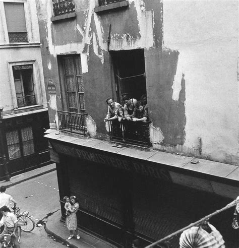 La Fenêtre 14 Juillet Rue Des Canettes Paris 1949 Robert Doisneau