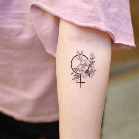 Tattoo Femenino Tatuaje Feminista Tatuaje De Venus Tatuajes De Moda