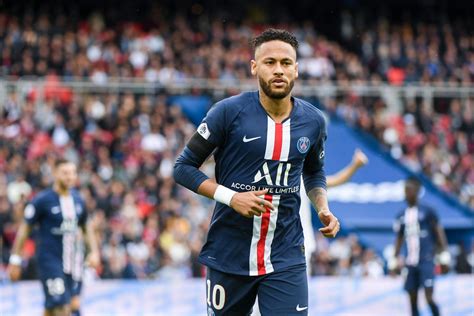 Messi, ramos, hakimi, donnarumma, wijnaldum not a bad transfer window i think. Foot PSG - PSG : Neymar et Messi, un complot anti ...