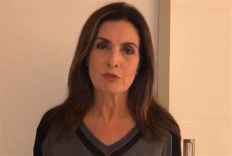 She joined rede globo in 1987 as the host of rjtv. Fátima Bernardes desabafa após fake news sobre Bolsonaro ...