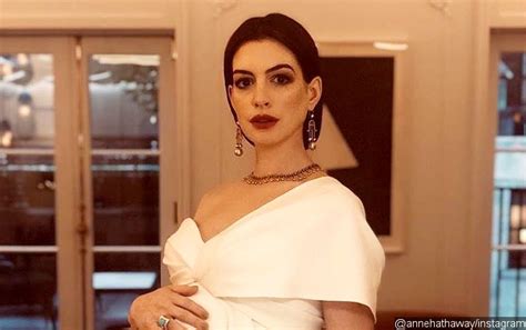 Anne Hathaway Dodges Questions About Second Child's Gender ...