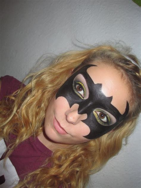 Batgirl Mask Halloween Costumes Makeup Cool Halloween Makeup
