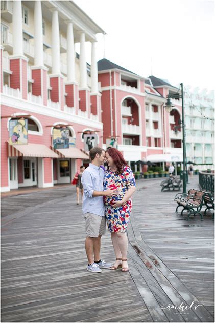 Probably britain's greatest star wars podcast! Rachel V Photography | Star Wars Maternity session