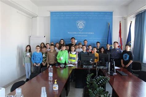 Policijska Uprava Istarska Barbanski Učenici Posjetili Policijsku