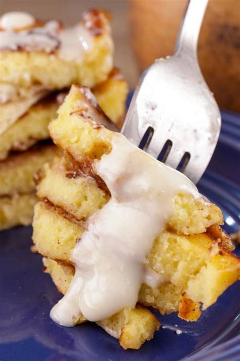 The difficulty with toasting bread in a microwave is that. BEST Keto French Toast - Low Carb Keto Cinnamon Roll ...