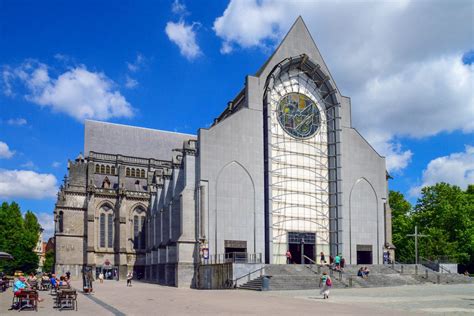Genaue zeit lille mit sommerzeit frankreich. Kathedrale von Lille, Frankreich | Franks Travelbox