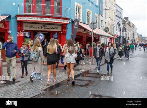 Flooding solutions hi-res stock photography and images - Alamy