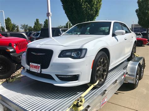 18 Chrysler 300 S Added To The Mix