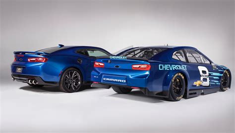 I knew derrike casually before but i didn't realise how much he knows about race cars. 2018 Chevy Camaro ZL1 Nascar Cup race car users in a new ...