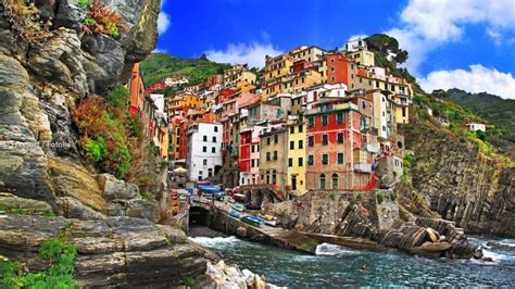 Wir bieten informationen zu reisezielen, regionen und städten in italien ebenso wie sehenswürdigkeiten und das aktuelle wetter. ᐅ Italien - Lage, Sehenswürdigkeiten und Spezialitäten