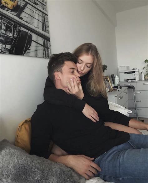 We've rounded up cute couple captions for your next instagram post with your significant other. ig @kierdemeltpofon | Schattige koppels, Tienerkoppels ...