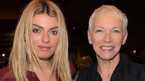annie lennox s daughter grew up to look just like the legend