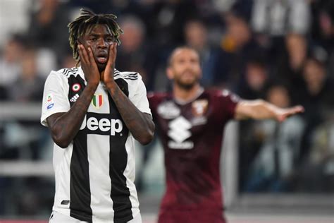 Kean fifa 21 is 20 years old and has 3* skills and 2* weakfoot, and is right footed. TURIN, ITALY - MAY 03: Moise Kean of Juventus shows his ...