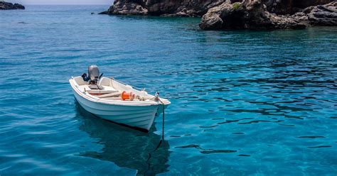 Ζούμε την χειρότερη μορφή γενοκτονίας του ελληνισμού μέσα στην ίδια την πατρίδα μας. Η Ελλάδα στην 3η θέση με τις πιο καθαρές θάλασσες ...